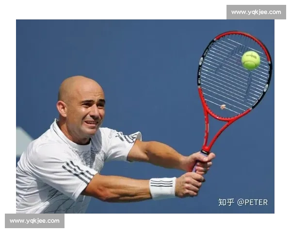 围绕回球线路展开分析，提升网球技巧与比赛策略的关键所在